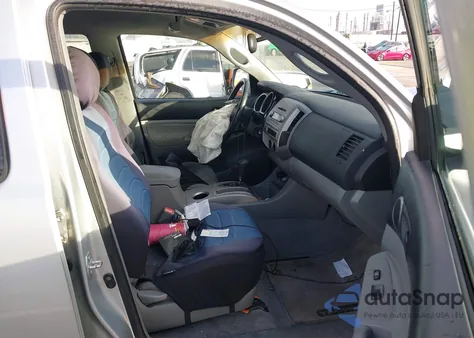 2006 Toyota Tacoma Prerunner V6 from USA, damaged, VIN 5TEKU72N46Z313320